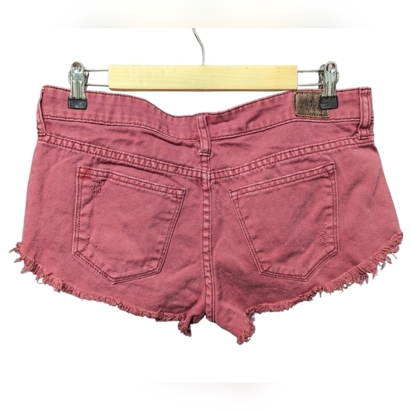 BDG Low Rise Dolphin Cut Off Shorts Sz 27 - Picture 2 of 6